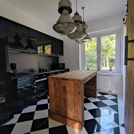 Pod Karpaczem Apartment Milkow (Lower Silesia)