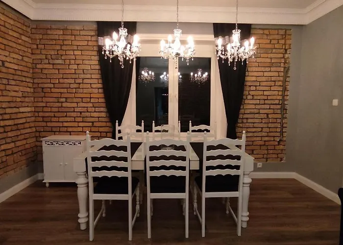 Pod Karpaczem 公寓 *